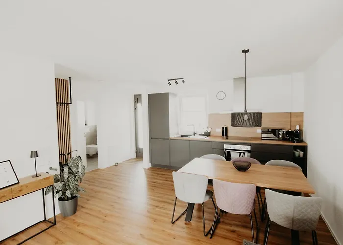 Jill Apartments